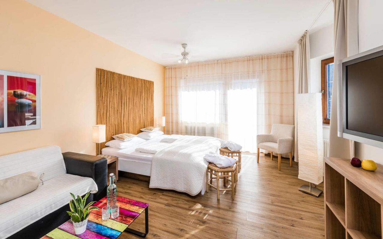 קולדראנו Hotel Bamboo Haupthaus מראה חיצוני תמונה