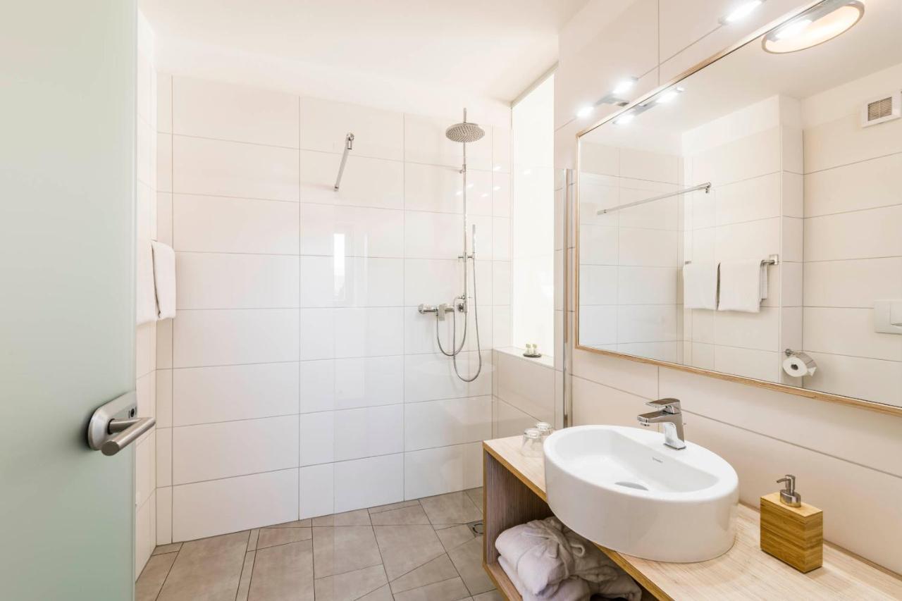 קולדראנו Hotel Bamboo Haupthaus מראה חיצוני תמונה