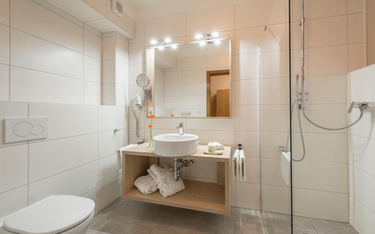קולדראנו Hotel Bamboo Haupthaus מראה חיצוני תמונה