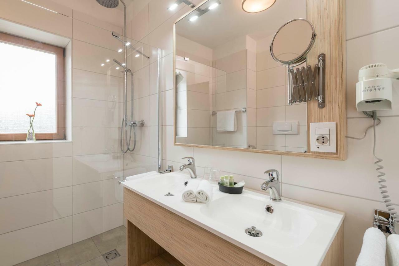 קולדראנו Hotel Bamboo Haupthaus מראה חיצוני תמונה